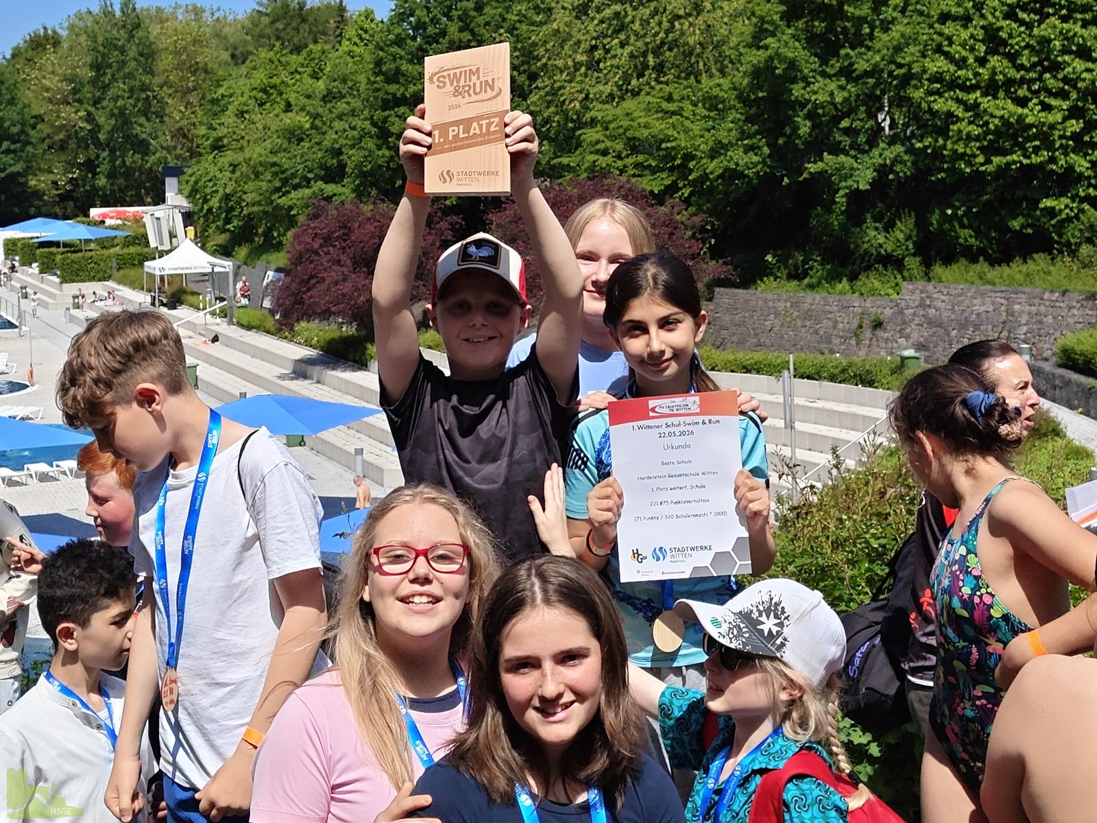 Erfolgreicher Swim & Run im Freibad Witten-Annen - Hardenstein ist beste weiterführende Schule