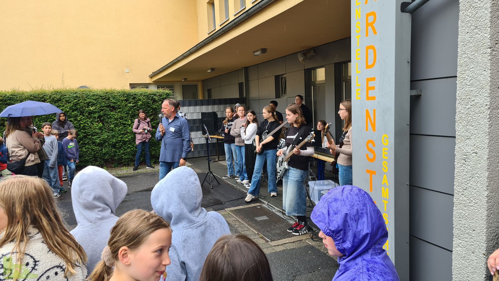 Neue 5. Klassen trotzen Regen beim Kennenlernnachmittag